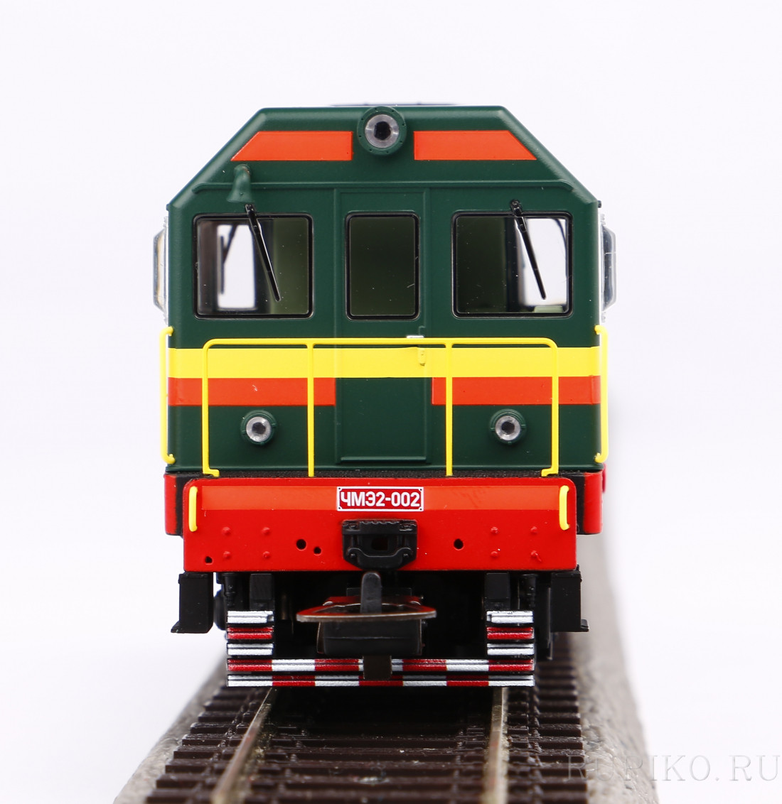 Piko 52430 тепловоз ЧМЭ2 СЖД